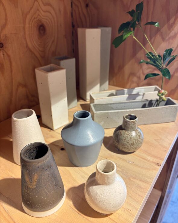 枝物専門店オープンしました！新しい花器とともにご紹介🌿