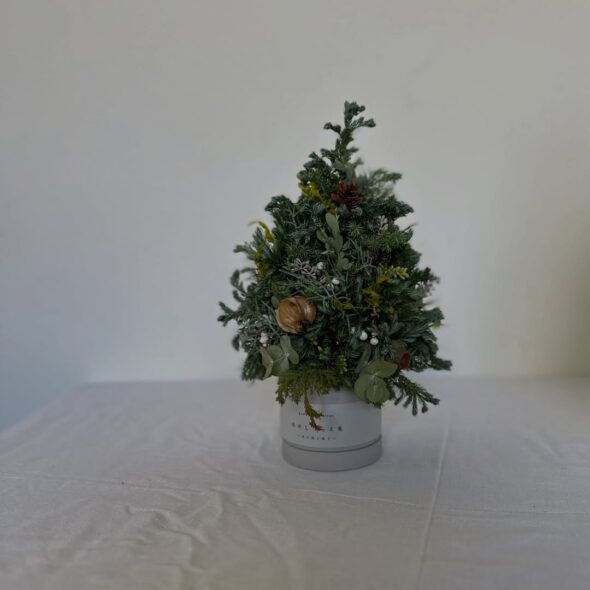 クリスマスからお正月へ、冬を楽しむ「しつらえ展」